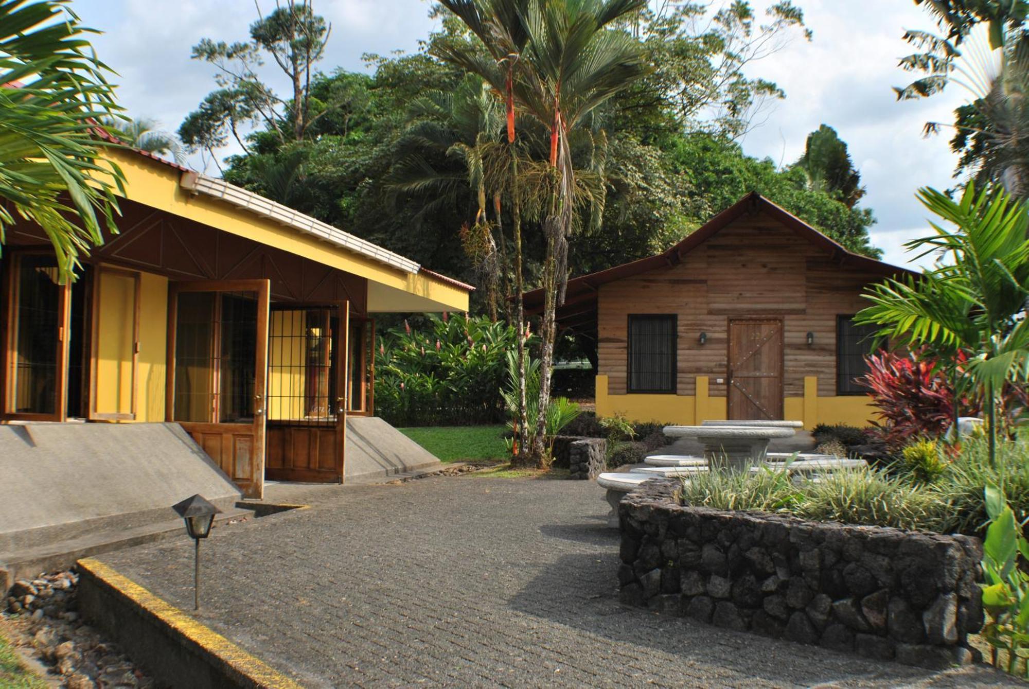 Hotel Arenal Country Inn La Fortuna Eksteriør billede